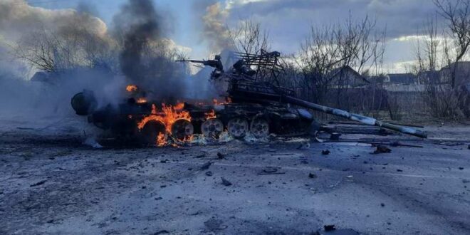 Тенк гори во Украина