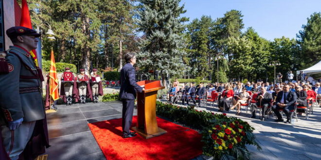 (ВИДЕО) Обраќање на претседателот Пендаровски по повод државниот празник 2 Август, Илинден - Денот на Републиката