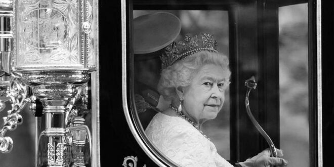 Животот на кралицата Елизабета низ фотографии