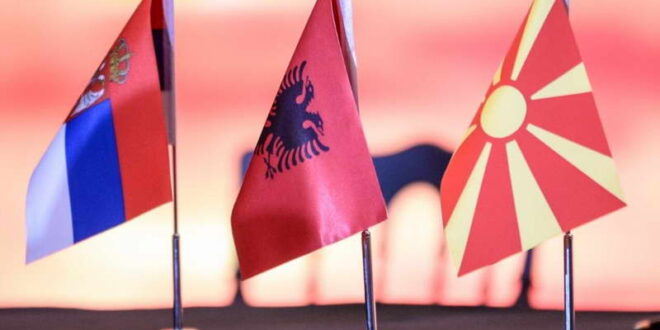 Вработувањата преку „Отворен Балкан“ заглавени во македонското Собрание