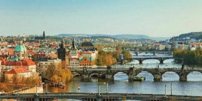 Премиерот Ковачевски ќе присуствува на првиот состанок на Европската политичка заедница во Прага посветен на енергетската и економската криза