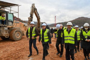 (Видео и галерија) Ковачевски: Инвестирајќи во патната инфраструктура, инвестираме во развој на економијата во Северна Македонија