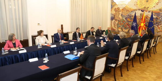 Претседателот Пендаровски прими делегација од Парламентарното собрание на ОБСЕ