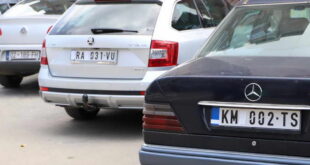 Србија и Косово постигнаа договор за регистарските таблички