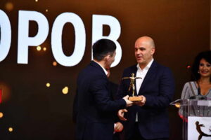 (Видео) Премиерот Ковачевски се обрати на спортската манифестација „Спортисти на годината 2022”