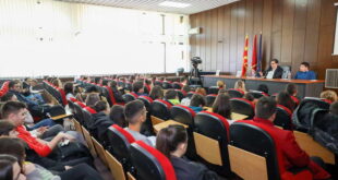 Претседателот Пендаровски одржа предавање на Правниот факултет при универзитетот „Гоце Делчев“ во Штип
