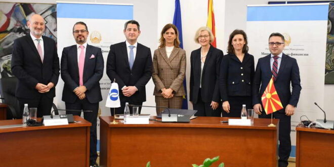 Потпишан договорот со ЕБОР за изградба на современи депонии за пет македонски региони