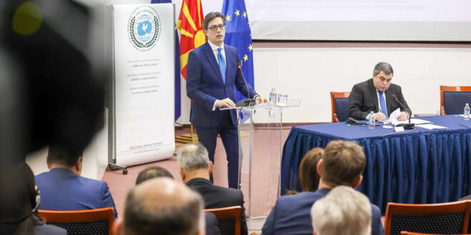 Претседателот Пендаровски се обрати на тркалезната маса „Западниот Балкан помеѓу Западот и Истокот: Северна Македонија - членка на ЕУ до 2030 година?“