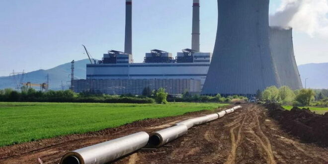 Топловодните цевки од РЕК стигнаа до Битола, парно во 2025 година