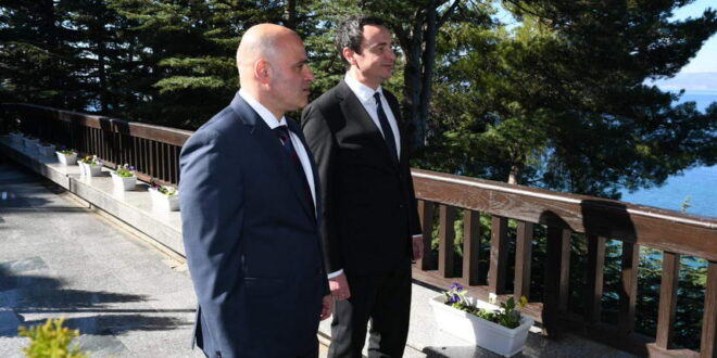 Премиерот Ковачевски во Охрид го пречека косовскиот премиер Курти - Дијалогот е единствената алатка за решавање на отворени прашања