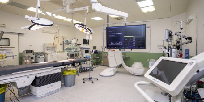 Ковачевски: Хибридната каридохируршка сала е голем исчекор за нашето здравство од што најголем бенефит имаат пациентите