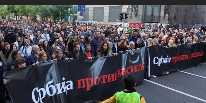 Протест на улици, Вучиќ на ТВ: злоупотреба на трагедијата?