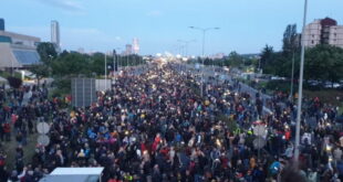 Илјадници демонстранти на протестот против насилство во Белград