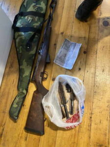 Претрес во Крушево, пронајдена поголема количина на оружје и муниција