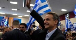 Убедлива победа на Мицотакис на изборите во Грција