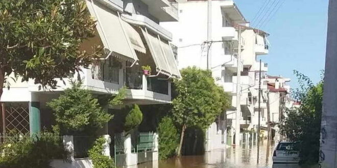 Централна Грција повторно погодена од катастрофални поплави