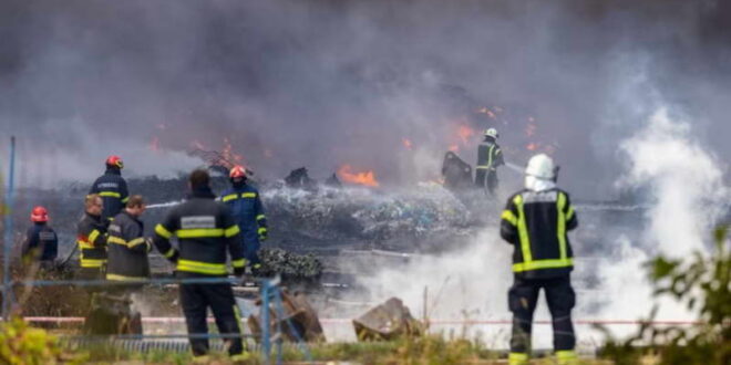 Пожарот во Осиек под контрола, можно е прогласување на еко-катастрофа