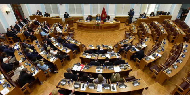 Црна Гора: Прозападна влада со просрпска поддршка?