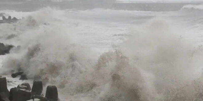 Тајван погоден од тајфун со рекордни ветришта