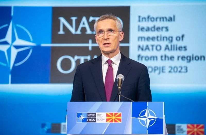 Столтенберг - НАТО ќе испрати противвоздушни системи во Украина