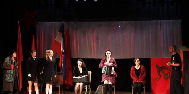 Претставата „Аудиција“ за Светскиот ден на театарот во Прилеп