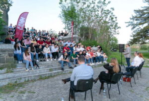 Спасовски со младите од Куманово: Пендаровски е единствен кандидат кој го застапува европскиот концепт