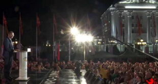 Новинарска екипа на ТВ24 нападната на митингот на ВМРО-ДПМНЕ